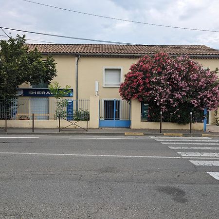 Appartamento L'Instant Sorgue LʼIsle-sur-la-Sorgue Esterno foto
